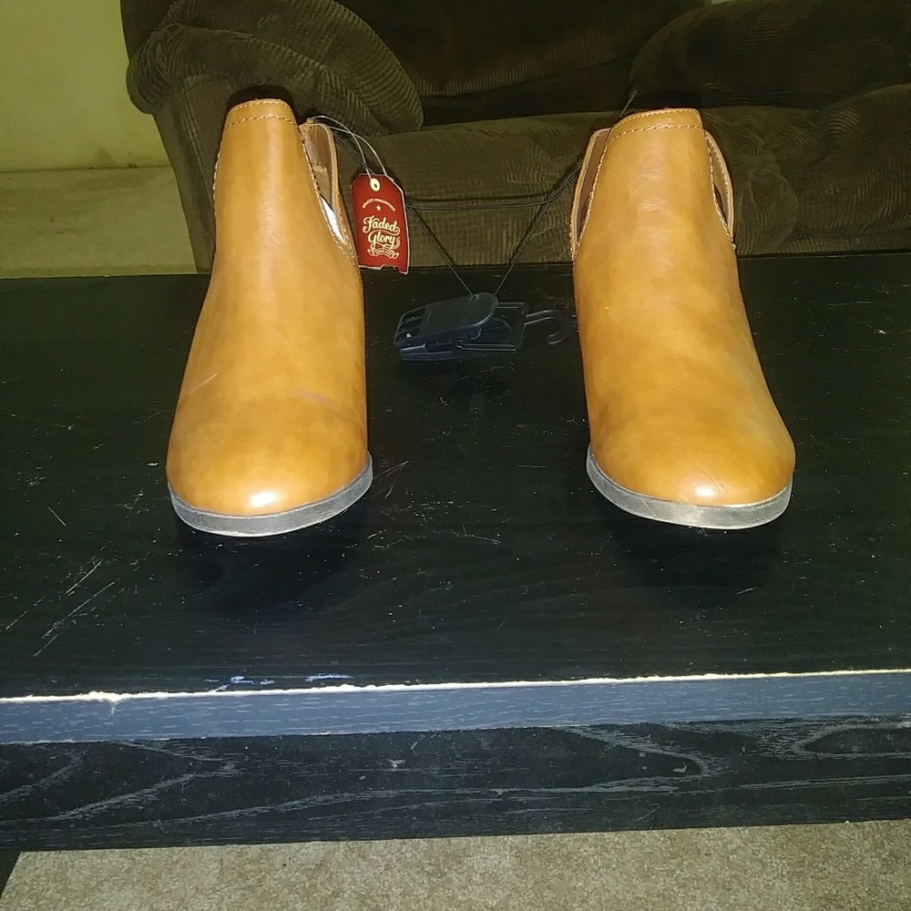 Womens Boots
